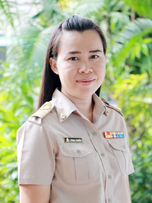 นางกนิษฐา  พหลทัพ