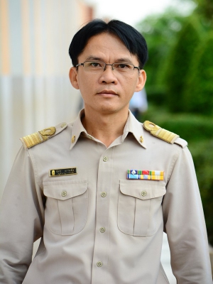 นายนิกร  มาระมิ่ง