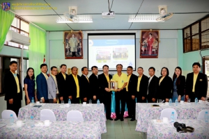 คณะผู้บริหารสถานศึกษาและคุณครูปฐมวัยเข้าศึกษาดูงาน